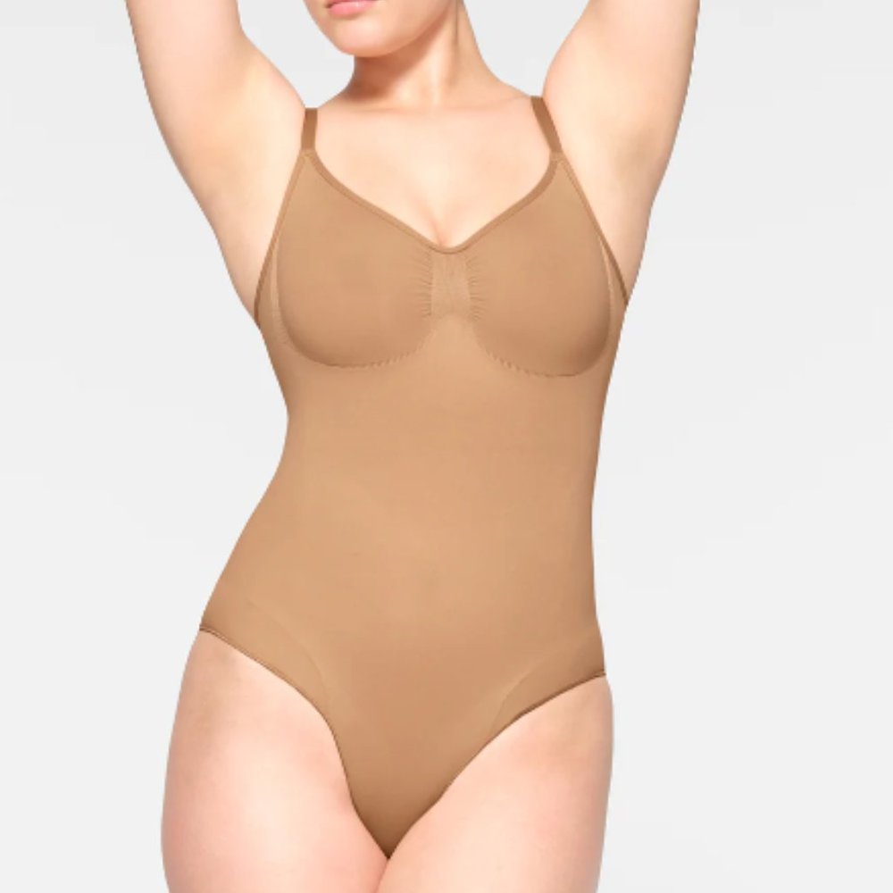SKIMS Seamless Sculpt Brief Bodysuit in Ochre - Size L/XL